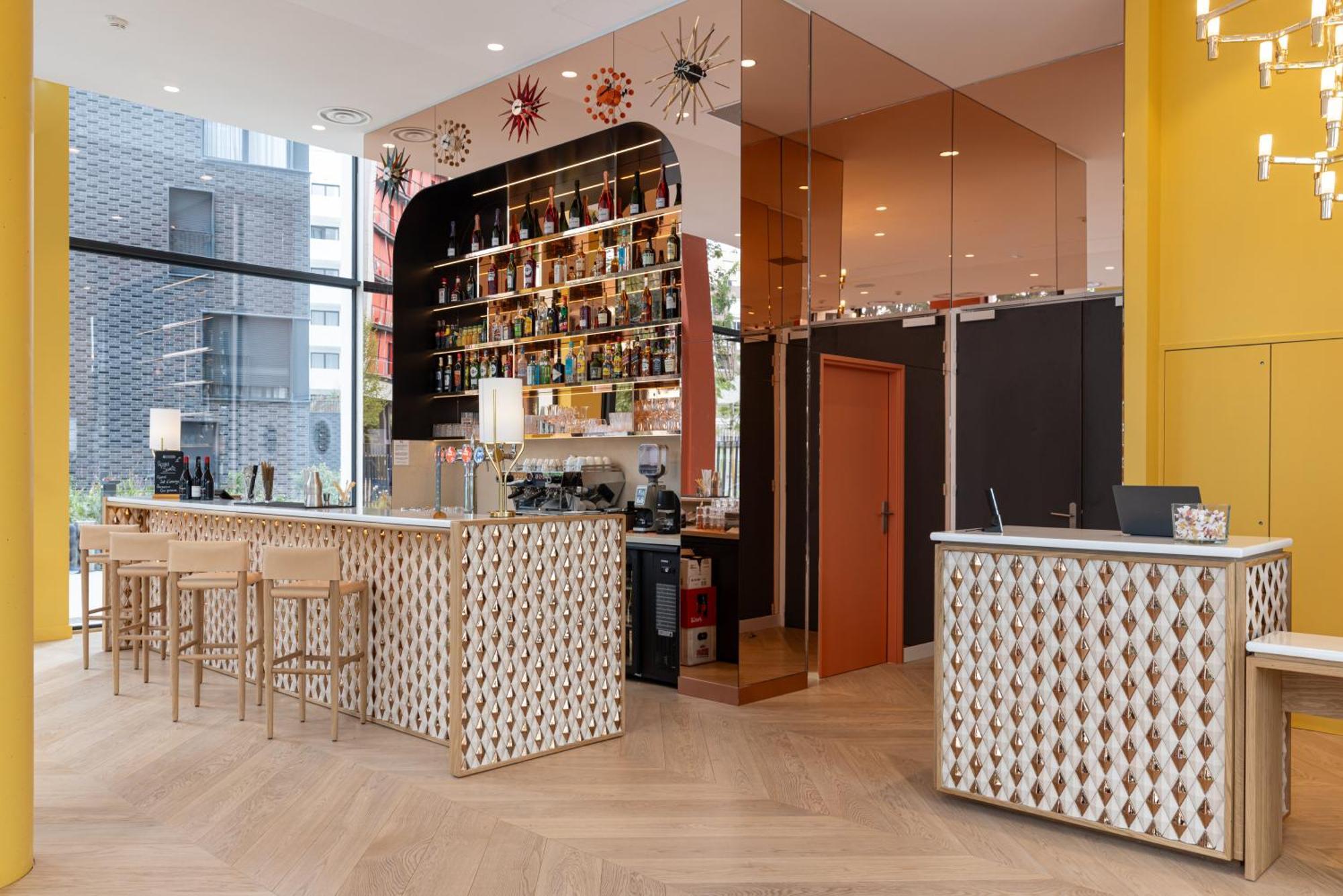 Hotel Kyriad Prestige Paris Asnieres Buitenkant foto