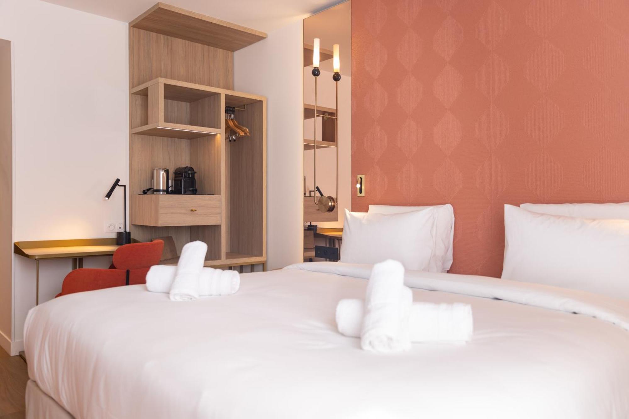 Hotel Kyriad Prestige Paris Asnieres Buitenkant foto