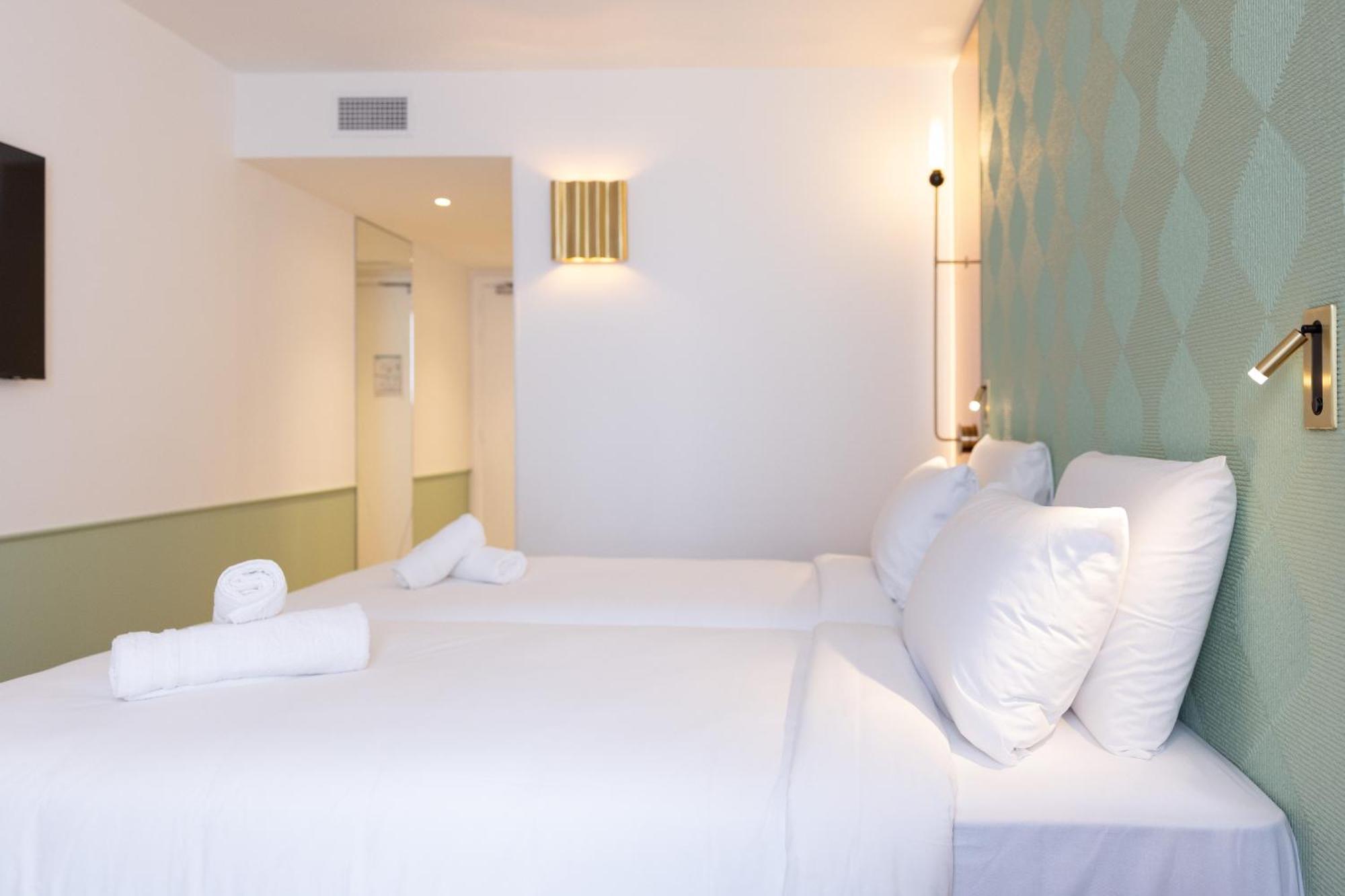 Hotel Kyriad Prestige Paris Asnieres Buitenkant foto