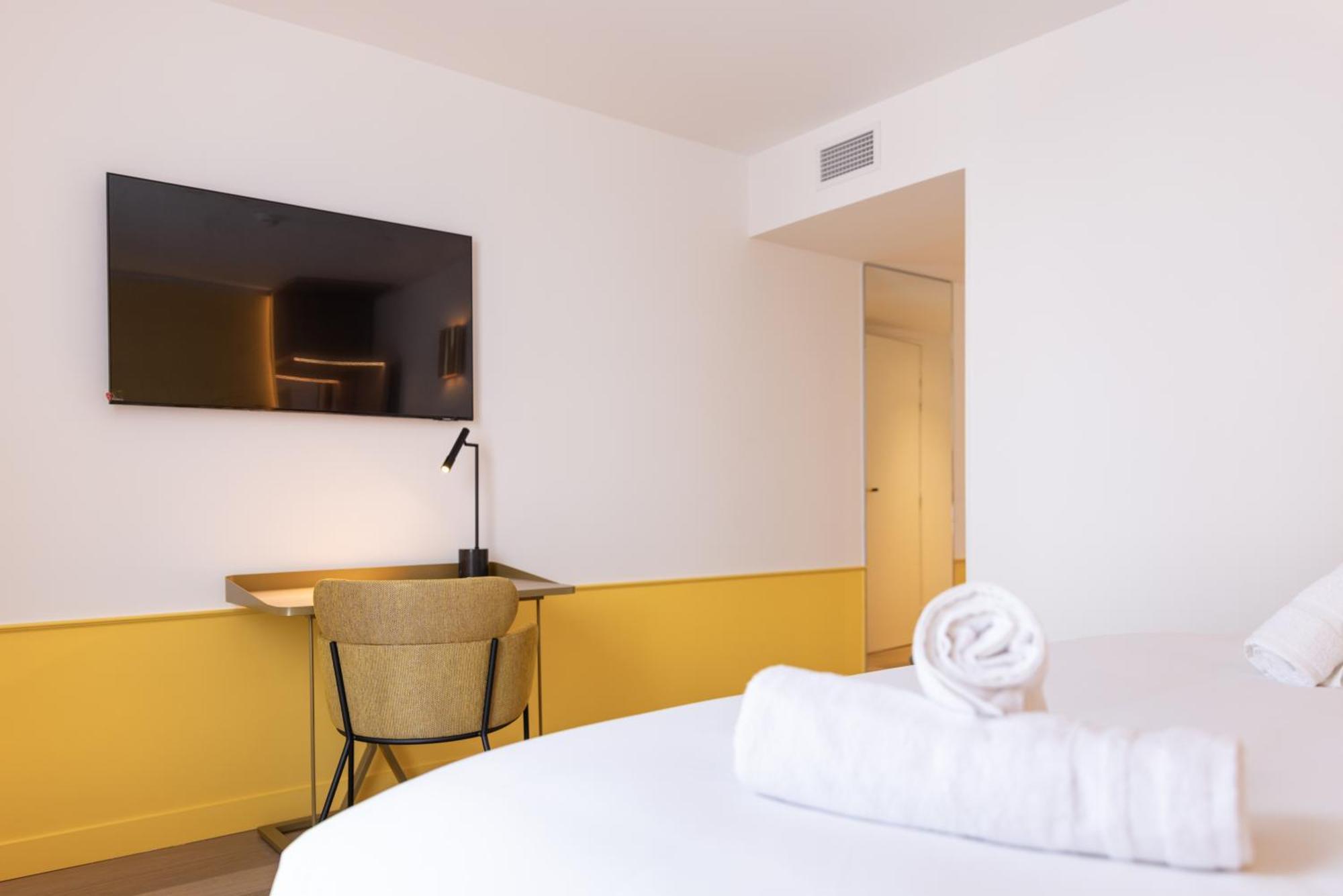 Hotel Kyriad Prestige Paris Asnieres Buitenkant foto